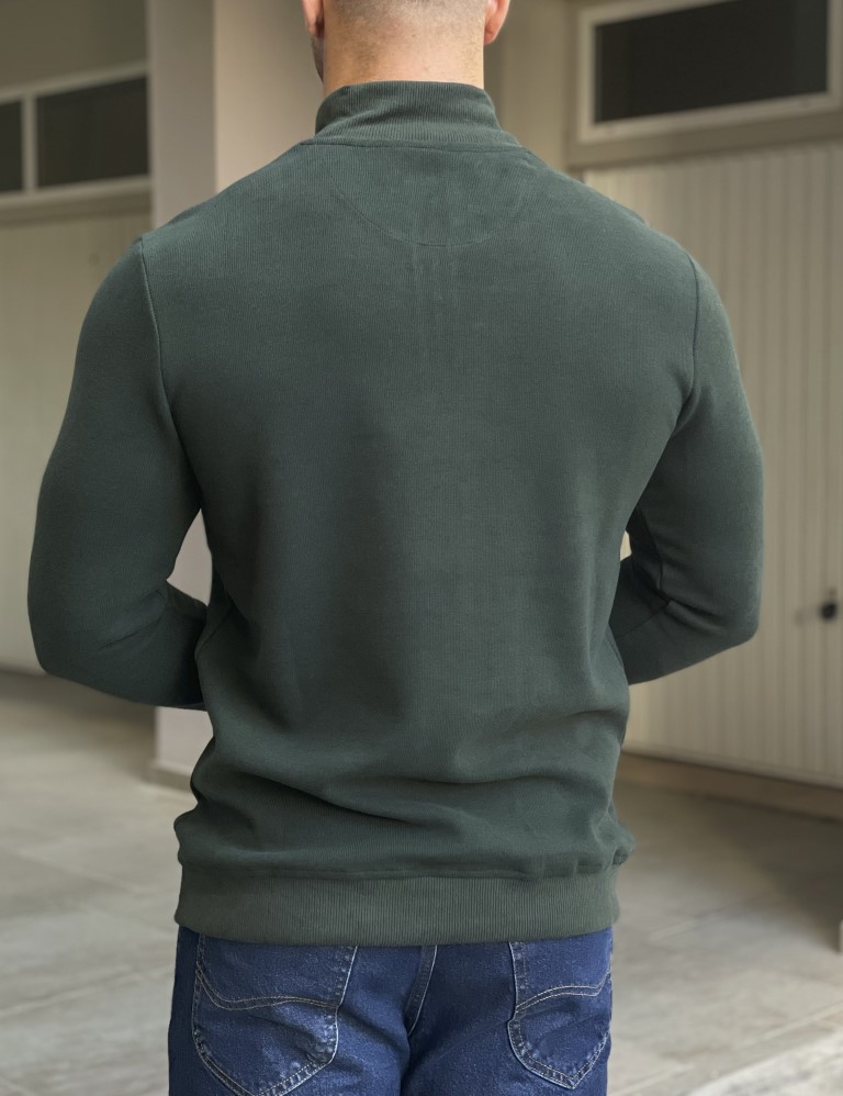 Ανδρικό κυπαρισσί πουλόβερ μονόχρωμο με γιακά 4263K φωτογραφία